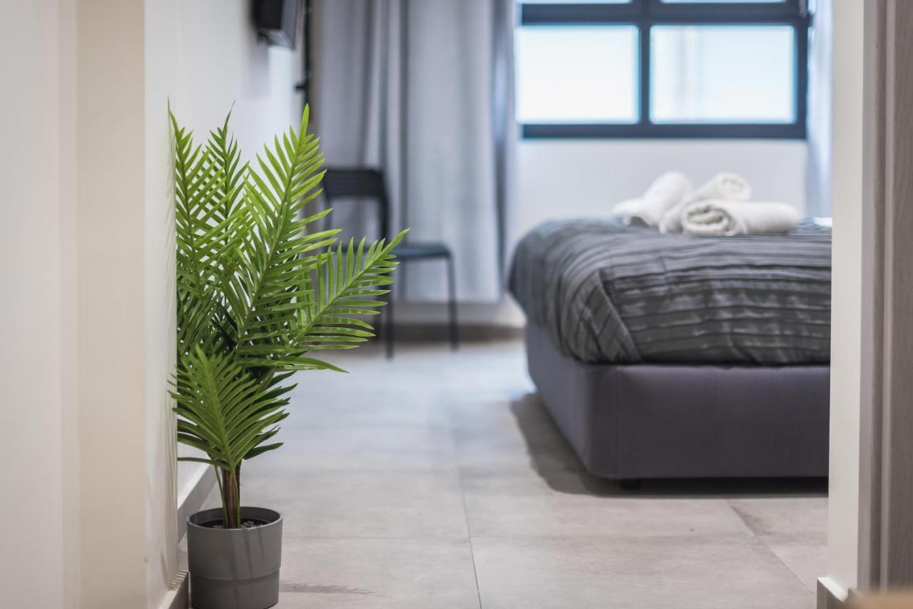 Filia Place Athena Bagian luar foto