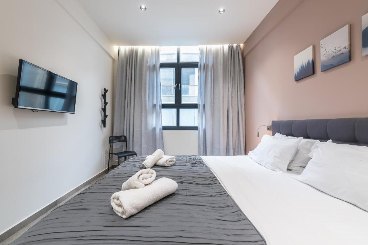 Filia Place Athena Bagian luar foto