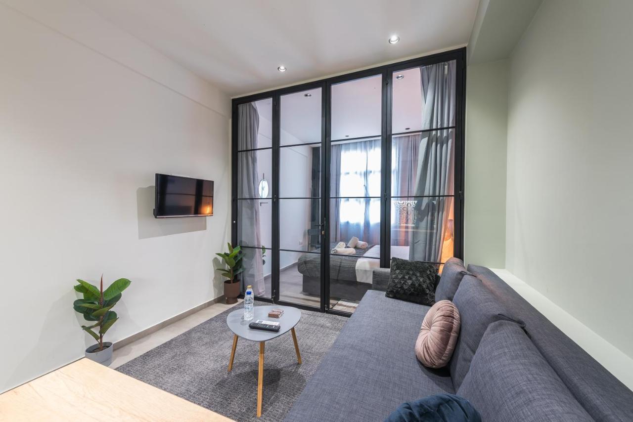 Filia Place Athena Bagian luar foto
