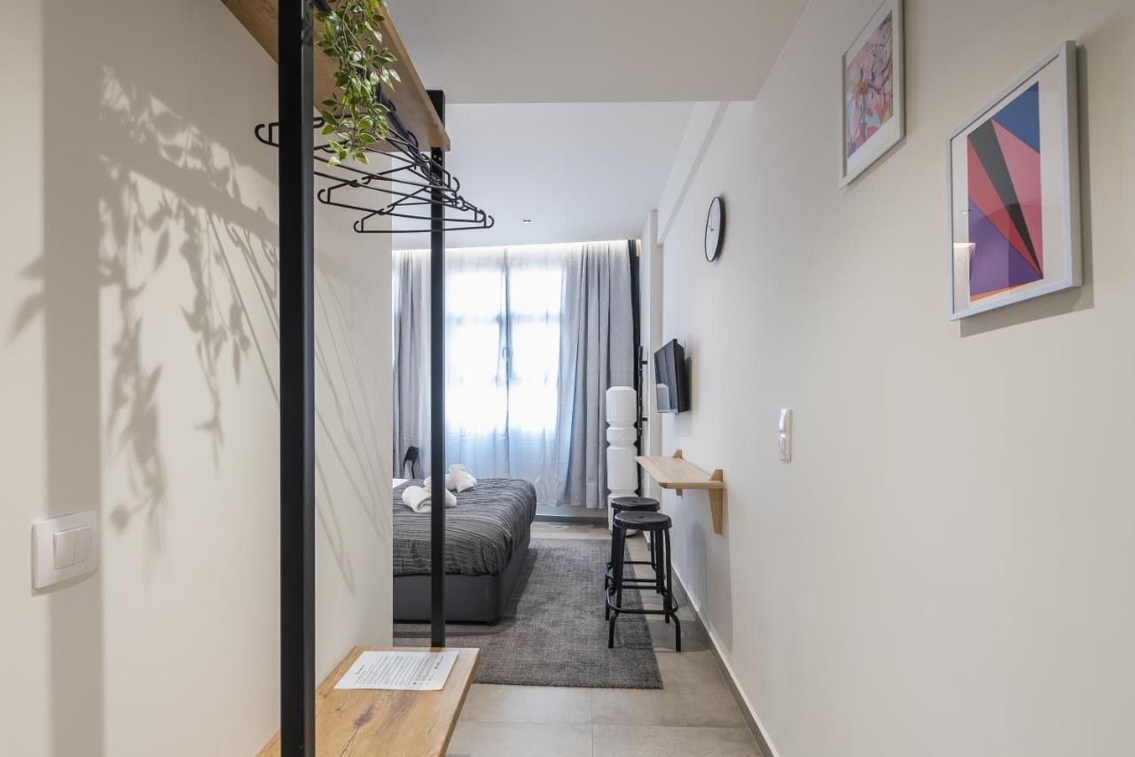 Filia Place Athena Bagian luar foto