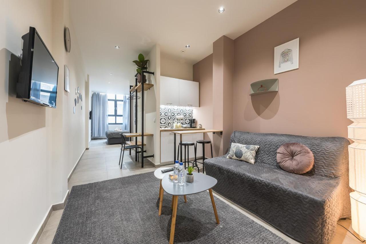 Filia Place Athena Bagian luar foto